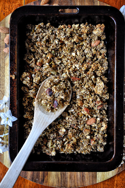 The Most Ridiculously Healthy and Delicious Hodge-Podge Granola